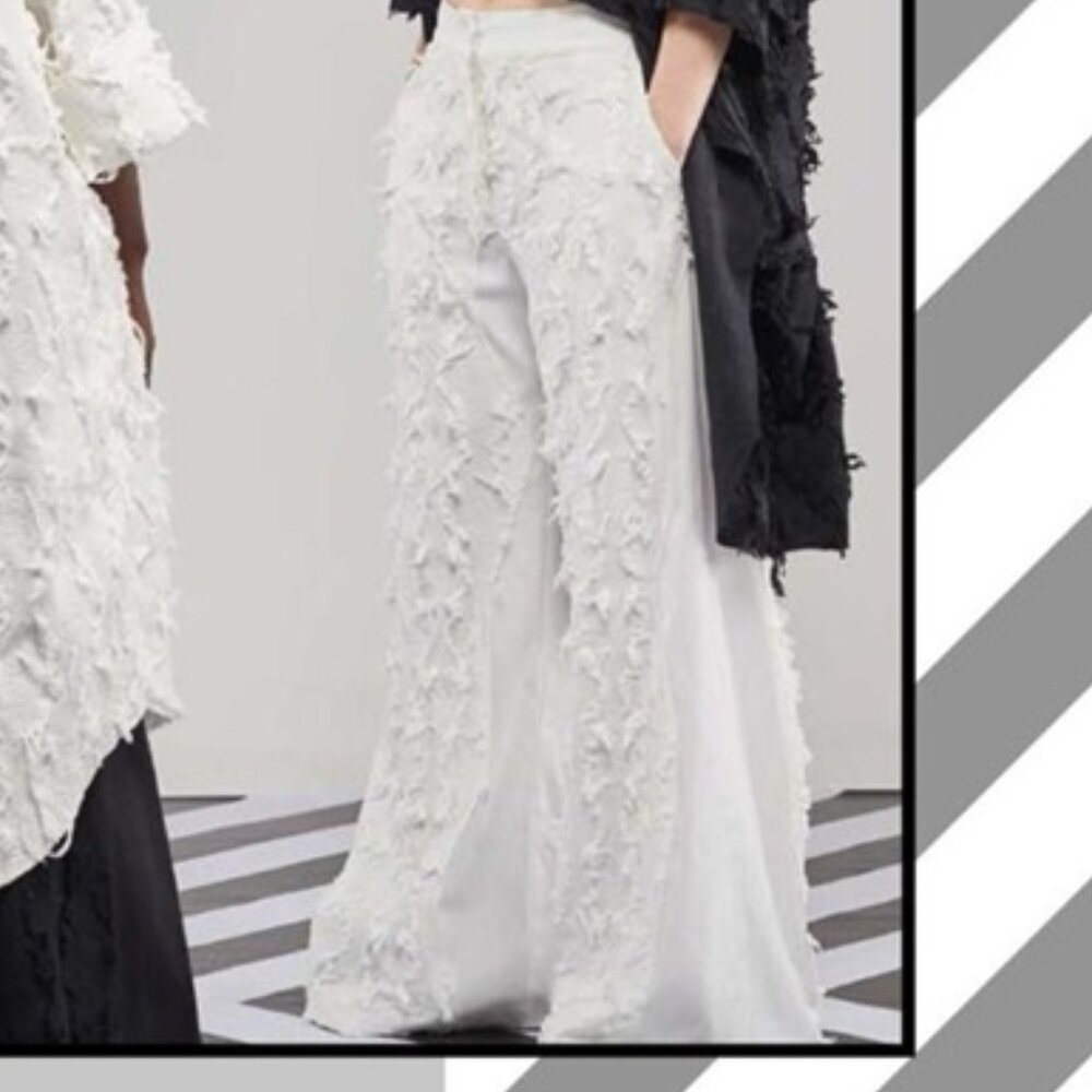 H4 white flared pants brand new.